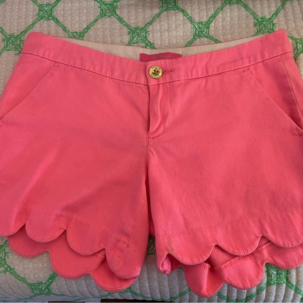 Lilly Pulitzer Buttercup Shorts Hot Pink Size 2! Excellent Used Condition!